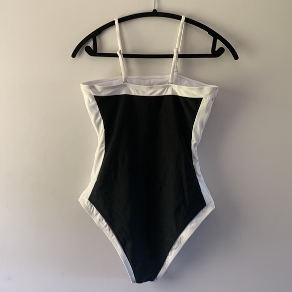 Black and White one piece swimsuit size L. - Picture 2 of 4